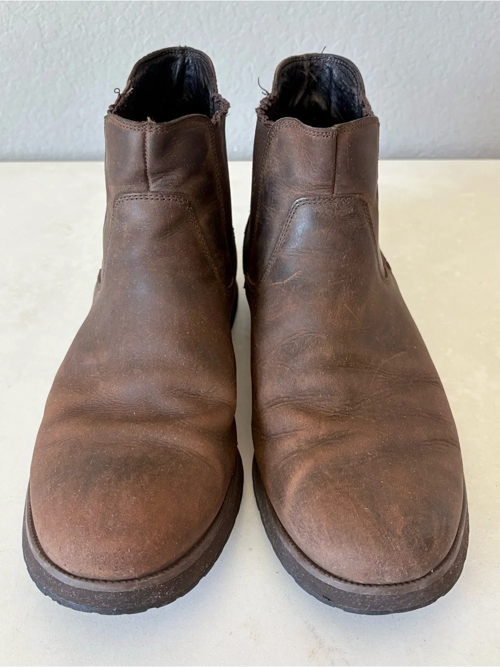 UGG Men's Biltmore Chelsea Boots Brown Leather Mens Size 10.5 Waterproof 1007995
